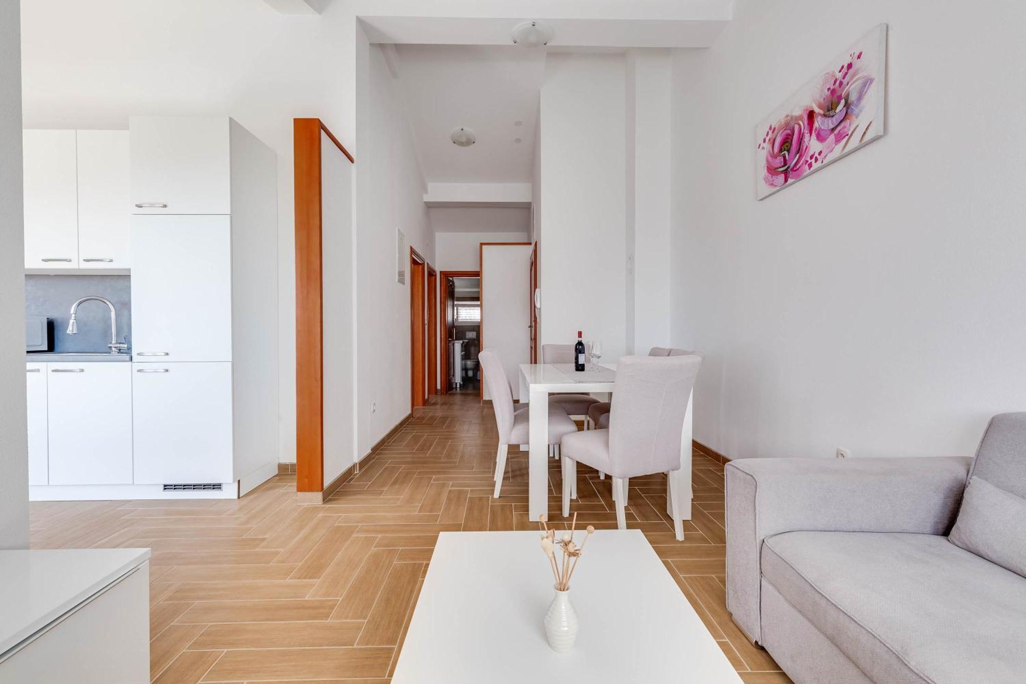 Apartmani Pocrnic Pakoštane Esterno foto